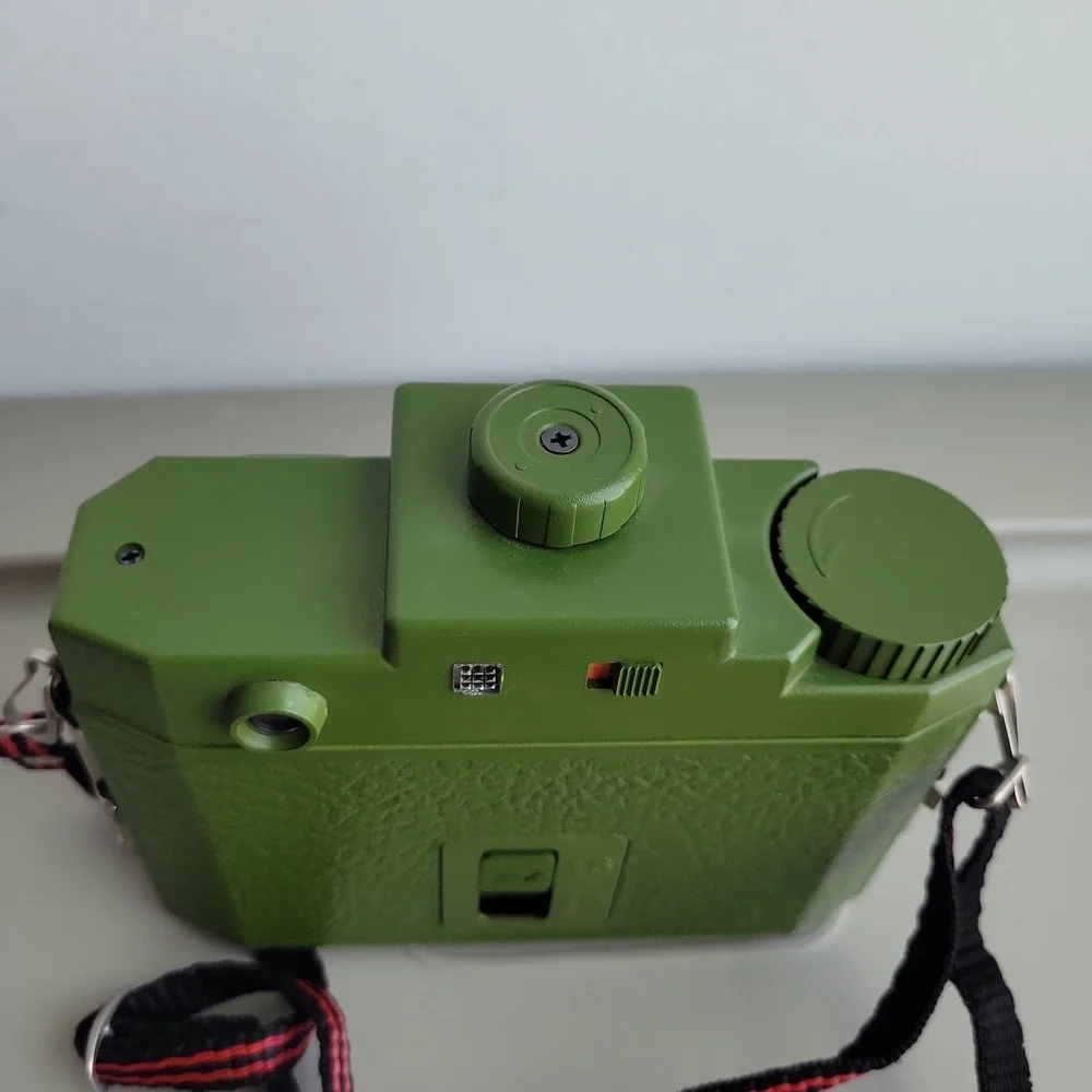 Holga 120CFN Toy Camera Film Camera, Green Black With Strap